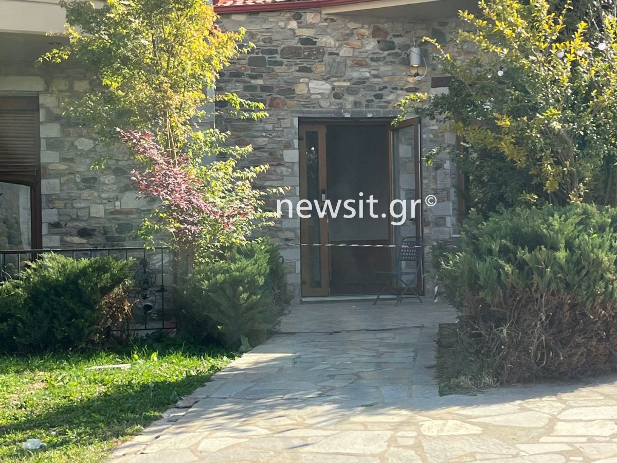 Φλώρινα: «Το πρόβλημα το δημιούργησε ο κατασκευαστής του συστήματος της θέρμανσης» λέει η αδερφή του ιδιοκτήτη του ξενοδοχείου 3 Φλώρινα: «Το πρόβλημα το δημιούργησε ο κατασκευαστής του συστήματος της θέρμανσης» λέει η αδερφή του ιδιοκτήτη του ξενοδοχείου