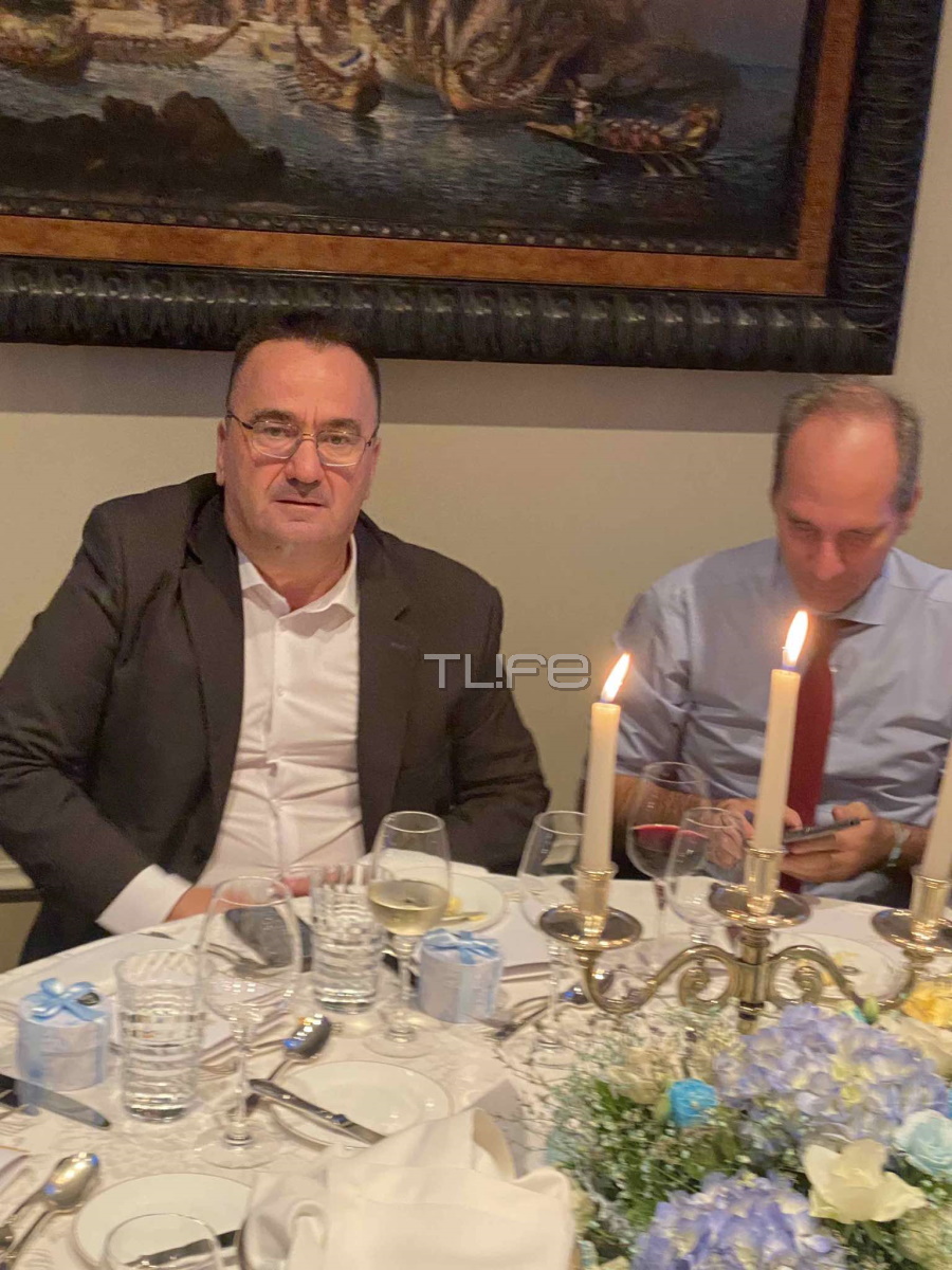 Γιάννα Παναγοπούλου – Γιάννης Σταυρίδης: Όλα όσα έγιναν στη δεξίωση για τη βάφτιση του γιου τους – Αποκλειστικές εικόνες 24 Γιάννα Παναγοπούλου – Γιάννης Σταυρίδης: Όλα όσα έγιναν στη δεξίωση για τη βάφτιση του γιου τους – Αποκλειστικές εικόνες