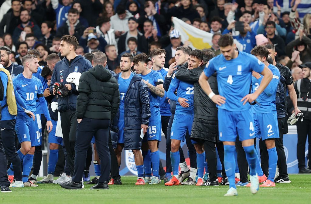 Ξέσπασαν σε λυγμούς οι διεθνείς μετά την ιστορική νίκη (ΦΩΤΟρεπορτάζ)