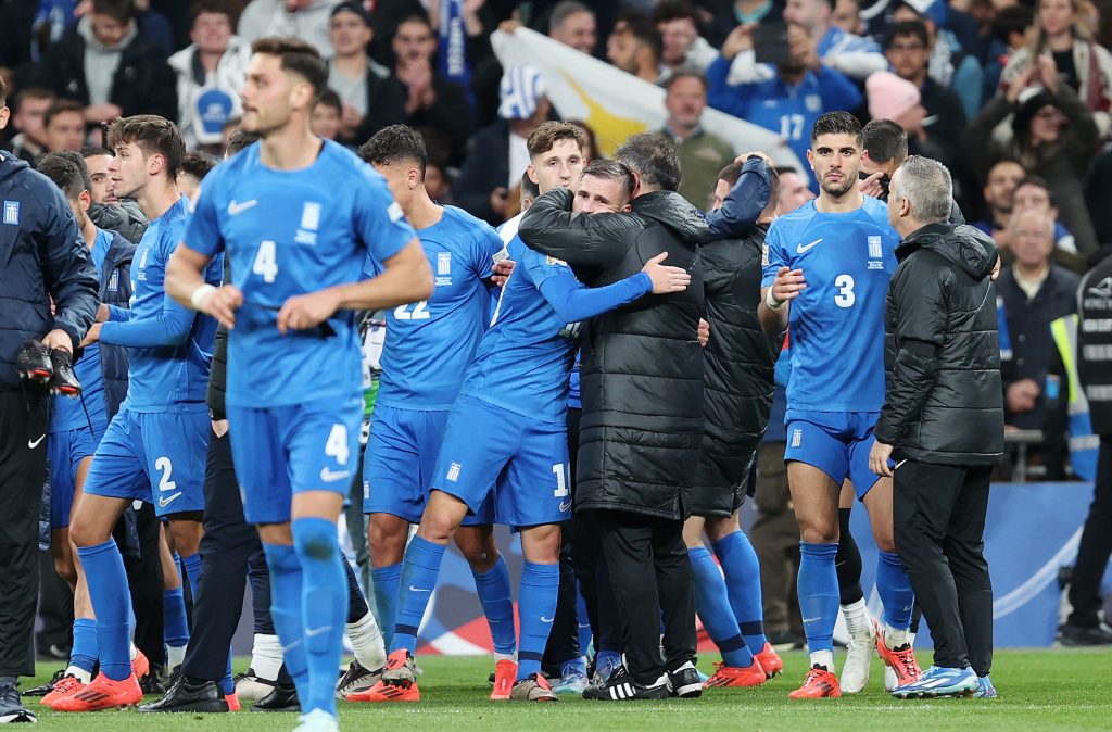 Ξέσπασαν σε λυγμούς οι διεθνείς μετά την ιστορική νίκη (ΦΩΤΟρεπορτάζ)