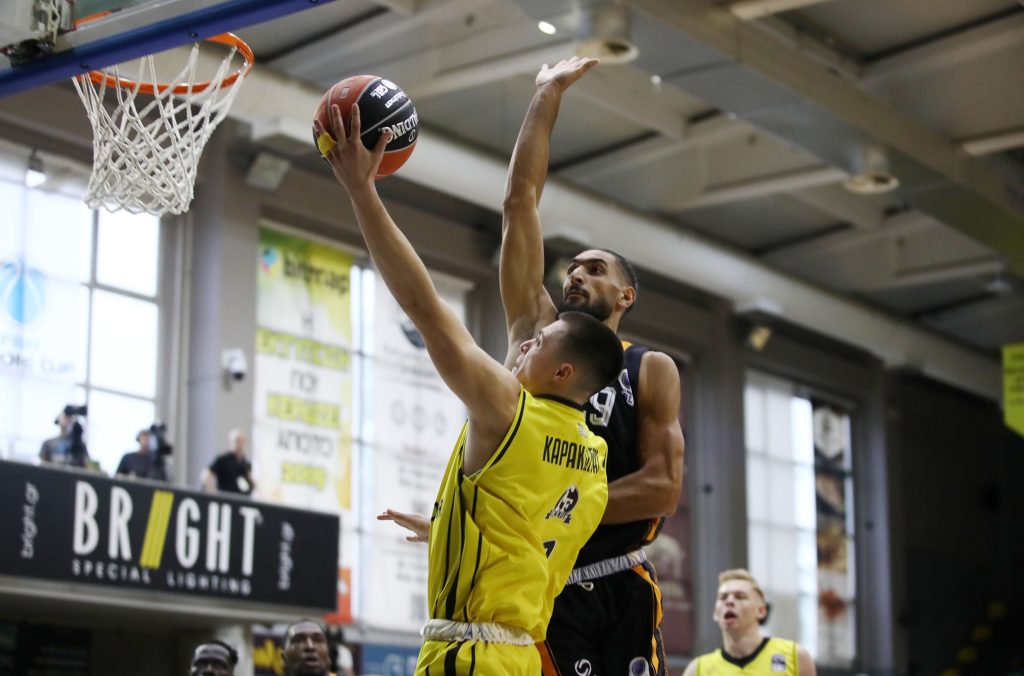 Με “εκτελεστή” Γουόκερ και μαέστρο Λούντζη ο Προμηθέας πέρασε από τον Άγιο Θωμά 