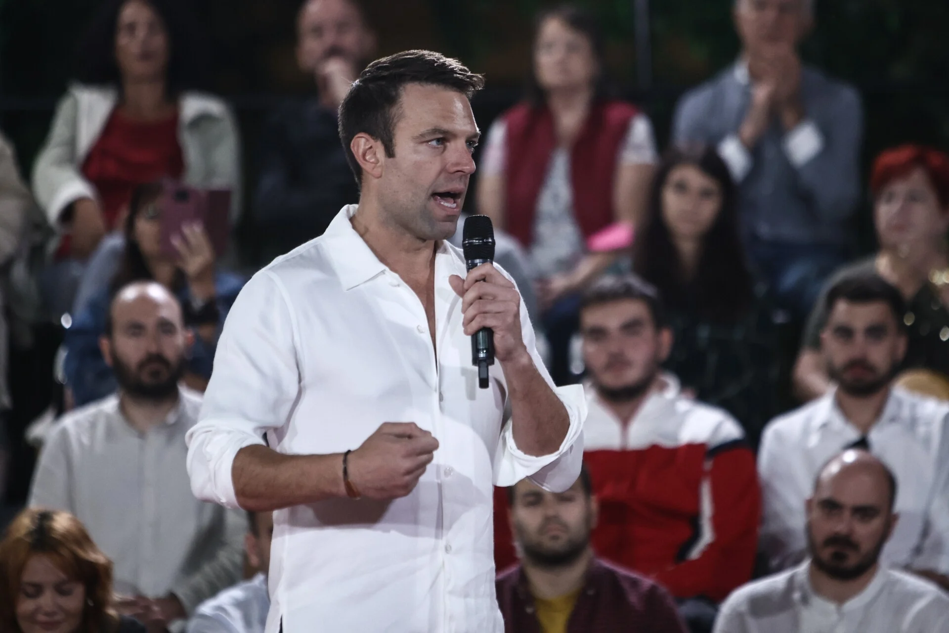 «Φιμώνουν τα μέλη, που είναι η ψυχή του ΣΥΡΙΖΑ» καταγγέλλει το Γραφείο Τύπου του Στ. Κασσελάκη