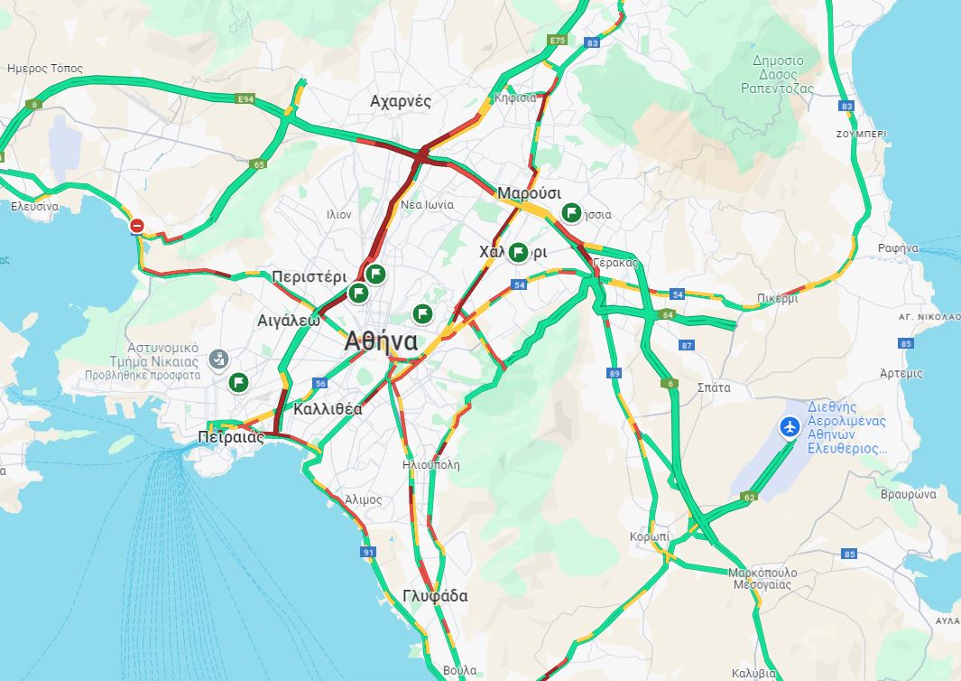 Κίνηση στους δρόμους: Κυκλοφοριακό «έμφραγμα» στον Κηφισό, μεγάλες καθυστερήσεις στην Αττική Οδό