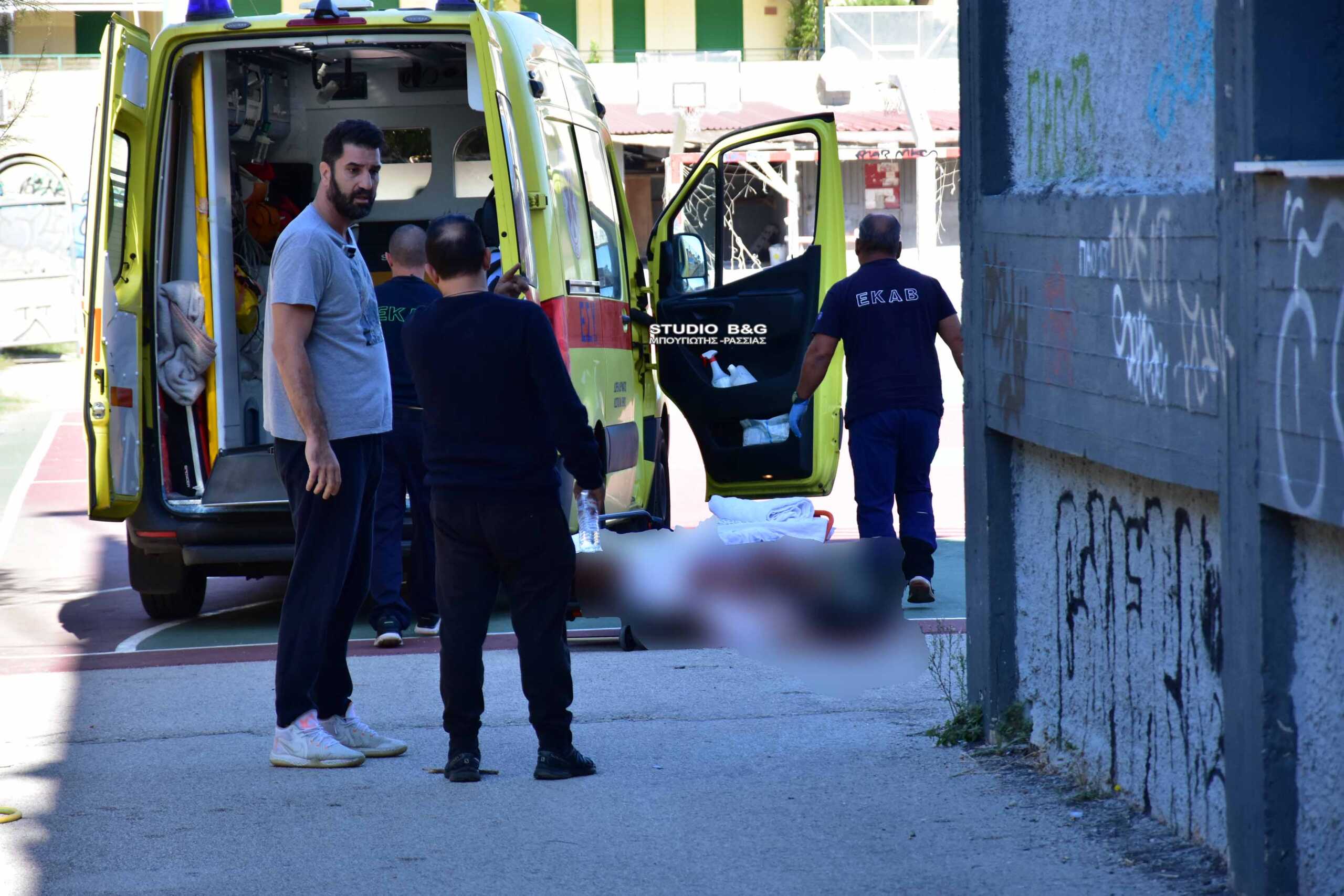 Τραγωδία στο Ναύπλιο: Αγοράκι έπεσε από κερκίδες γηπέδου και σκοτώθηκε 8 Τραγωδία στο Ναύπλιο: Αγοράκι έπεσε από κερκίδες γηπέδου και σκοτώθηκε