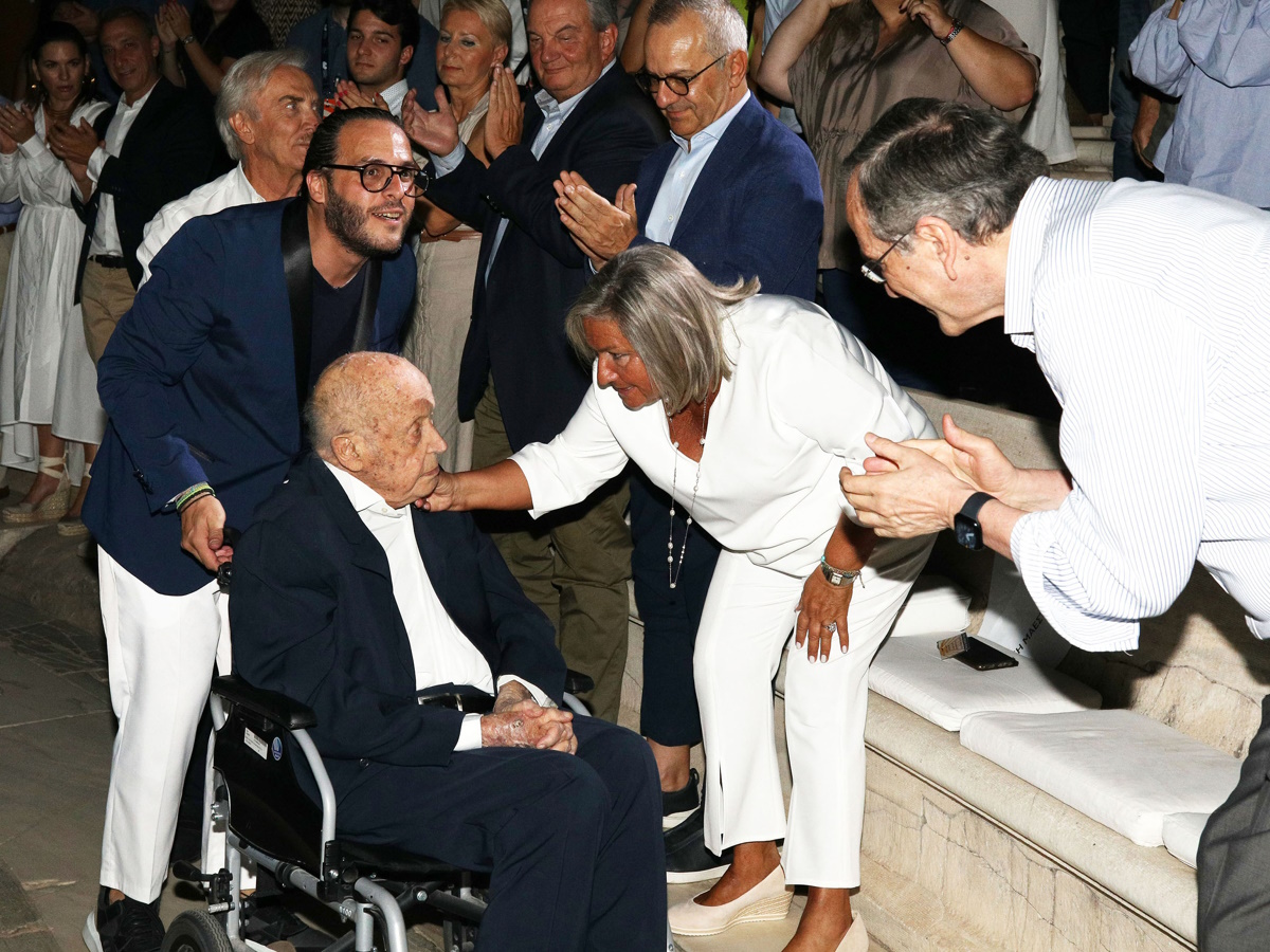 Μίμης Πλέσσας: Η τελευταία δημόσια εμφάνιση 4,5 μήνες πριν από τον θάνατό του – Καταχειροκροτήθηκε στο Ηρώδειο
