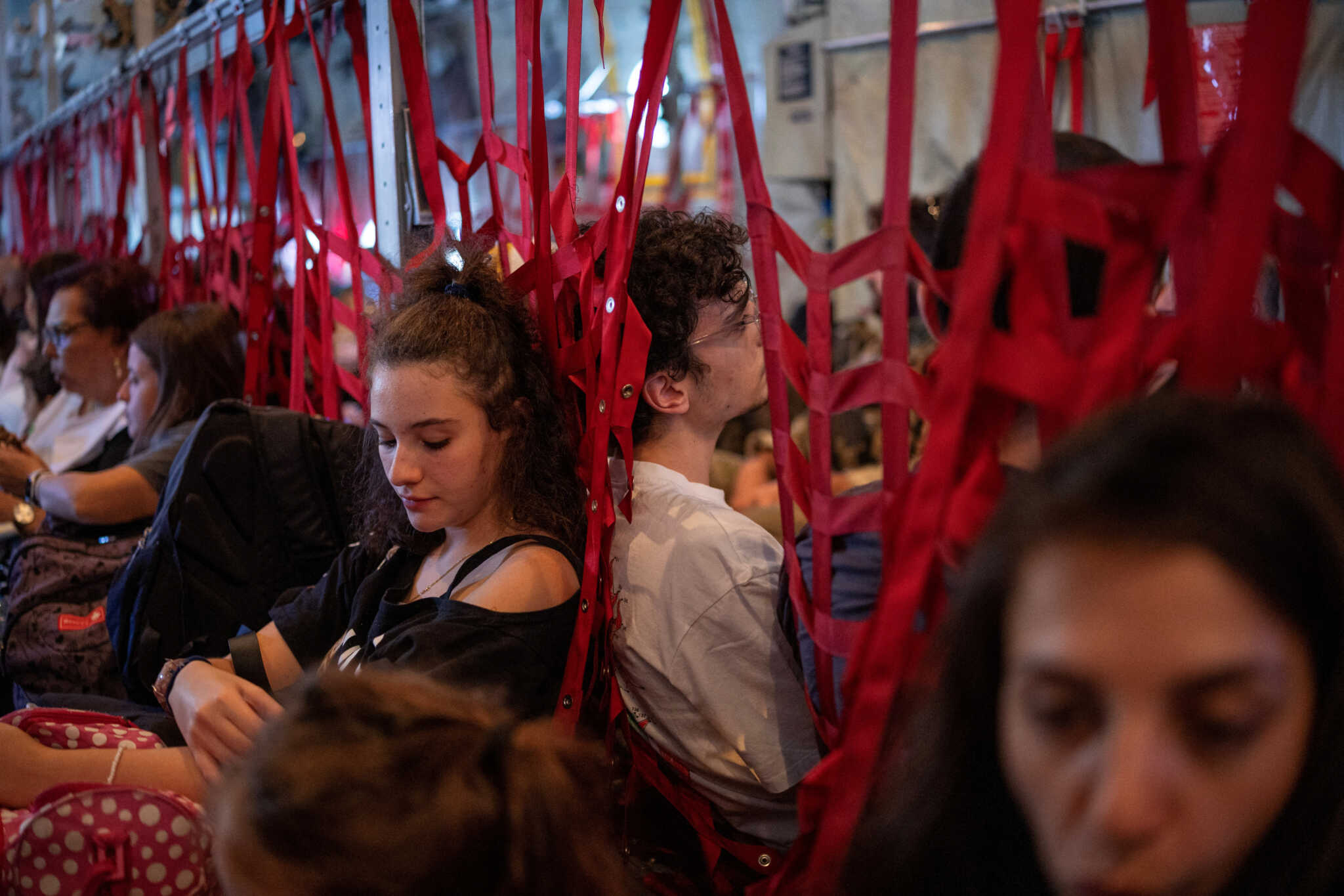 Άφησαν πίσω τη ζωή τους: Το ταξίδι των Ελλήνων του Λιβάνου μέσα στο C130 9 Άφησαν πίσω τη ζωή τους: Το ταξίδι των Ελλήνων του Λιβάνου μέσα στο C130