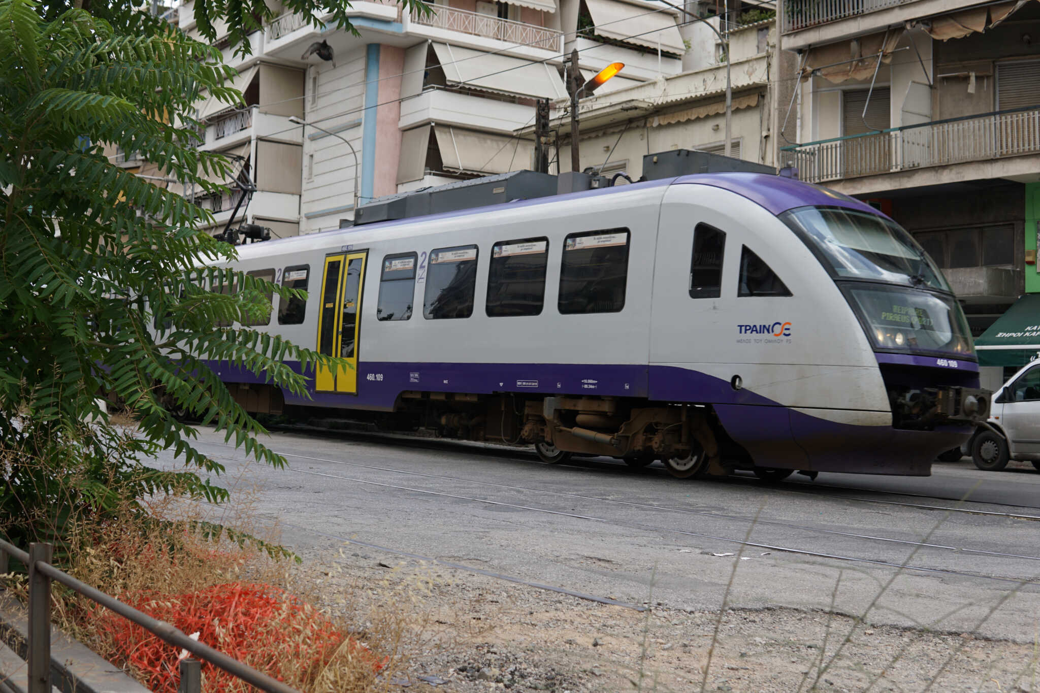 ΟΣΕ: Κανένας κίνδυνος για τους επιβάτες του Προαστιακού που μπήκε στο Μετρό – «Κινήθηκε σε ασφαλή διαδρομή»   