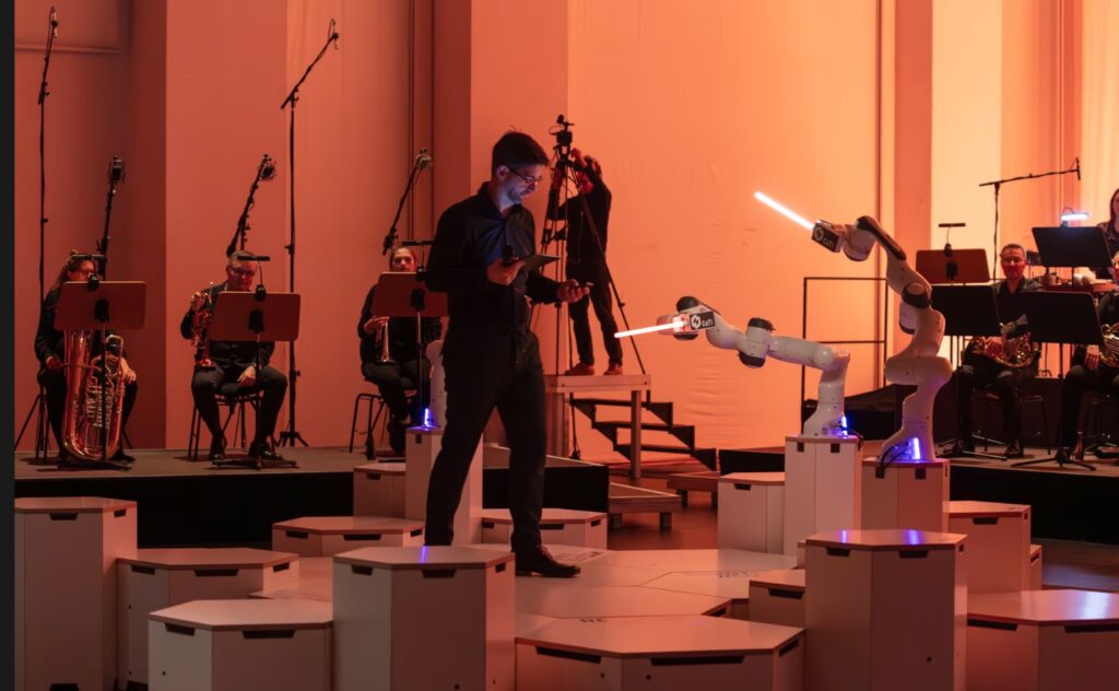 Γερμανία: Ρομπότ «μαέστρος» στη Συμφωνική Ορχήστρα της Δρέσδης 2 Γερμανία: Ρομπότ «μαέστρος» στη Συμφωνική Ορχήστρα της Δρέσδης