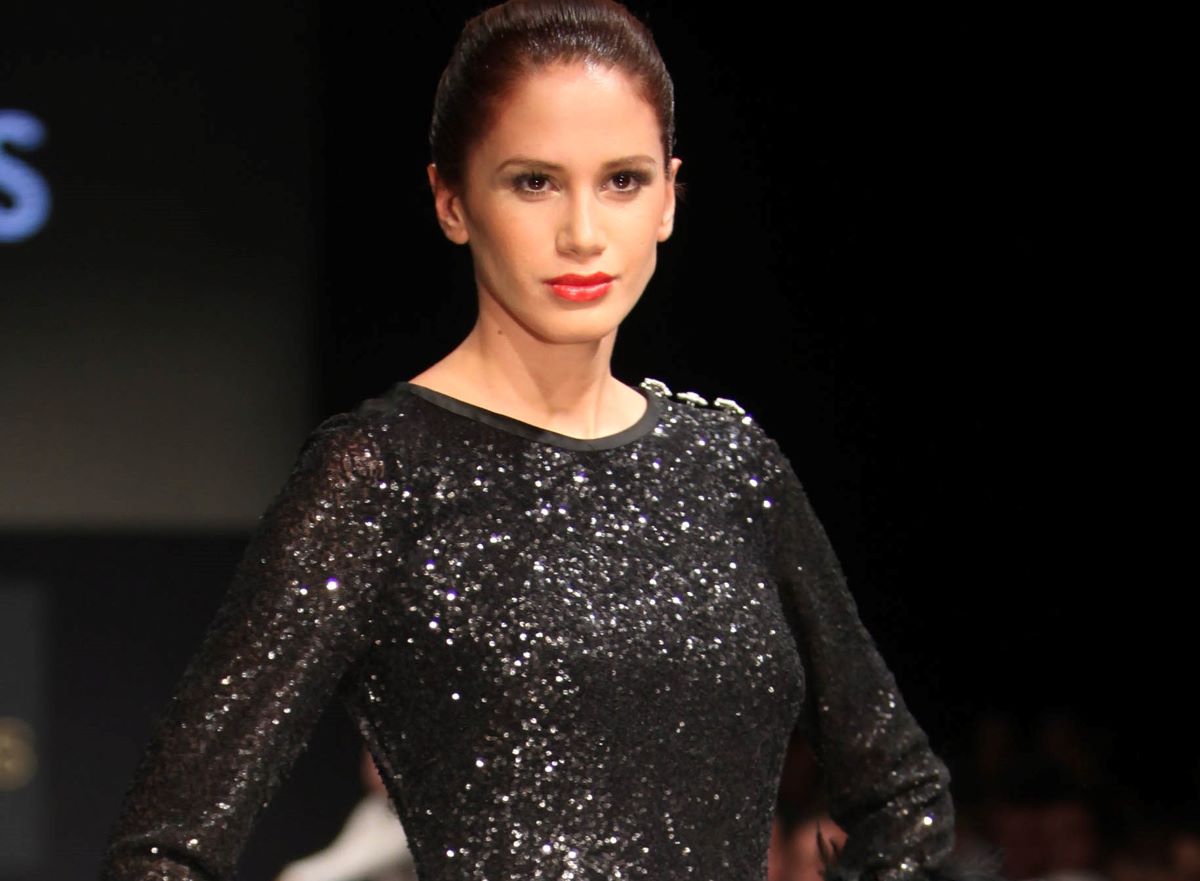 Η πρώην Playmate Σύλβια Παπαδάκη, κατέθεσε μήνυση για κακοποίηση ανηλίκων σε βάρος του πατέρα των παιδιών της