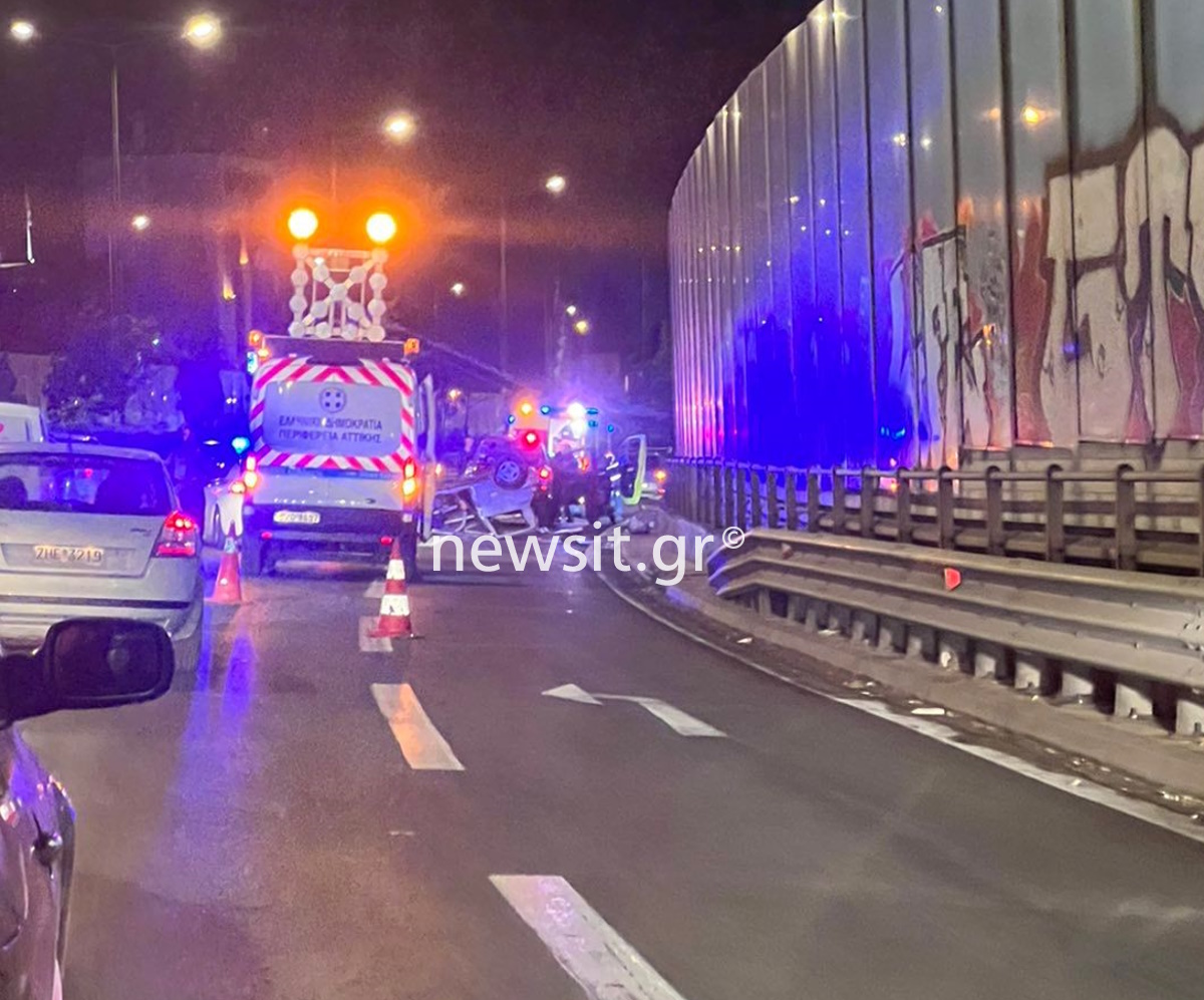 Τούμπαρε αυτοκίνητο στο ύψος της Μεταμόρφωσης στον Κηφισό - Στο «κόκκινο» η κίνηση