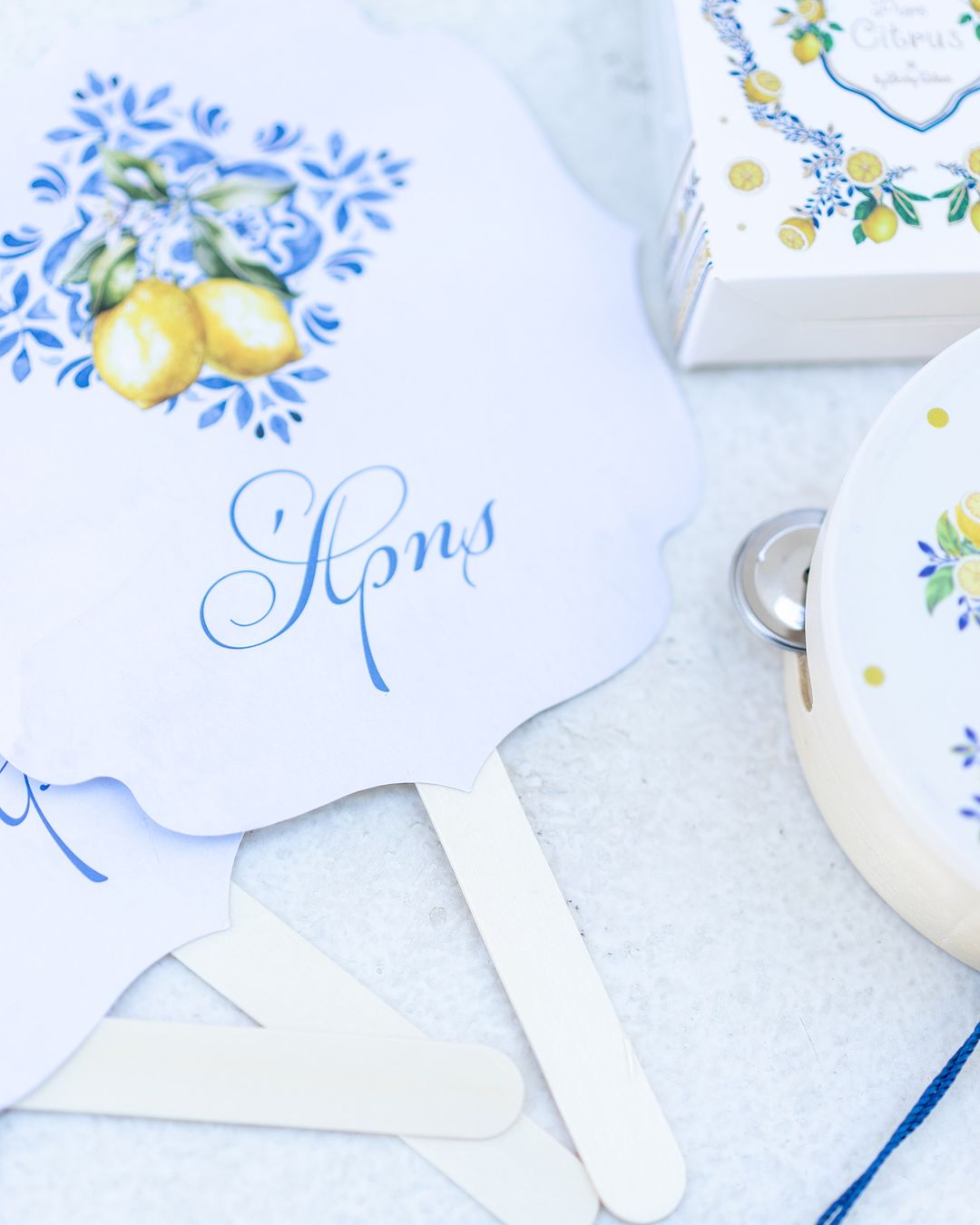 Κλέλια Πανταζή – Λευτέρης Τσάκαλος: Βάφτισαν τον γιο τους Άρη στο Καβούρι – Φωτογραφίες