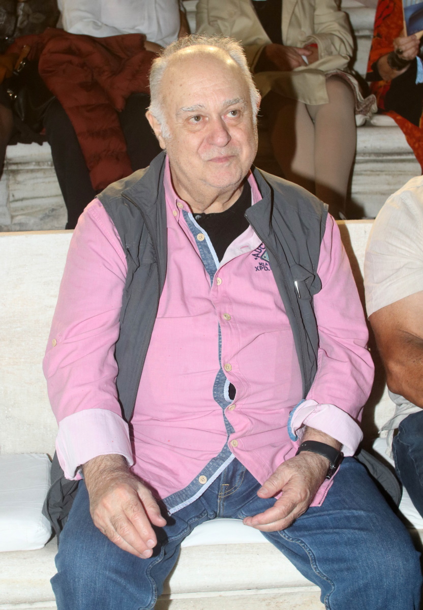 Μάνος Χατζιδάκις: Πλήθος κόσμου στη συναυλία αφιερωμένη στη μνήμη του – Φωτογραφίες 25 Μάνος Χατζιδάκις: Πλήθος κόσμου στη συναυλία αφιερωμένη στη μνήμη του – Φωτογραφίες