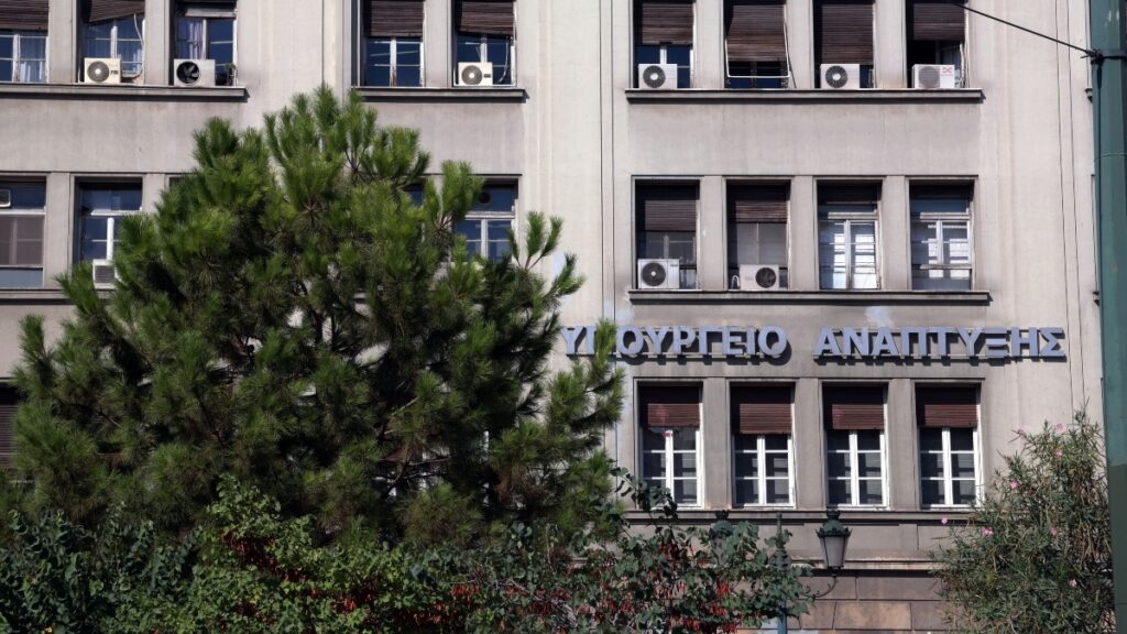 Θεοδωρικάκος: Ενισχύουμε με κάθε διαθέσιμο τρόπο τον Συνήγορο του Καταναλωτή προς όφελος όλων των πολιτών 2 Θεοδωρικάκος: Ενισχύουμε με κάθε διαθέσιμο τρόπο τον Συνήγορο του Καταναλωτή προς όφελος όλων των πολιτών