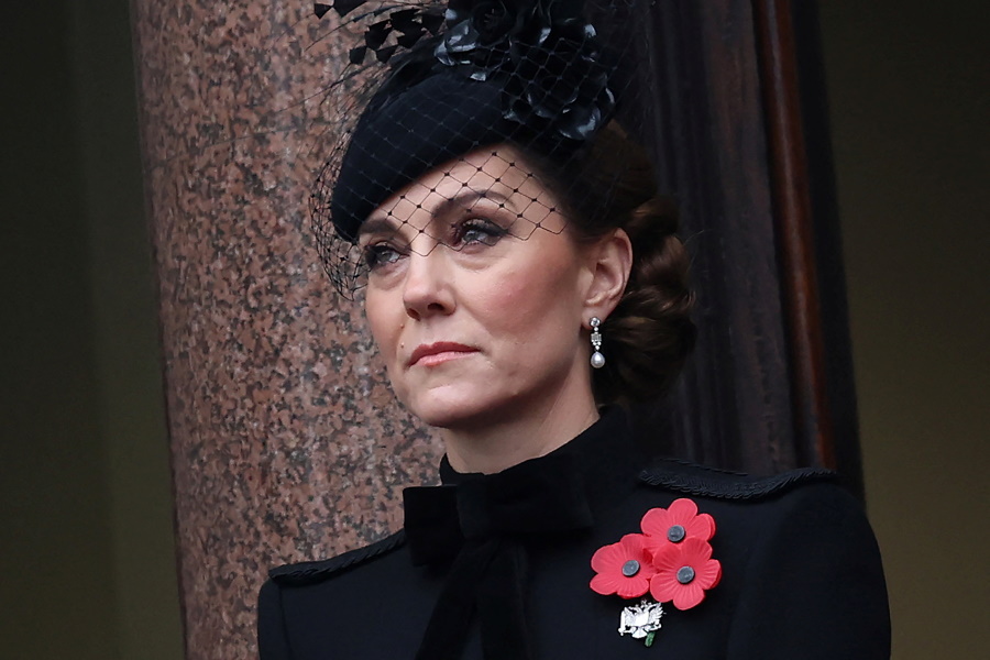 Κέιτ Μίντλετον: Η δεύτερη σερί δημόσια εμφάνιση στη συγκινητική τελετή για την Ημέρα Μνήμης