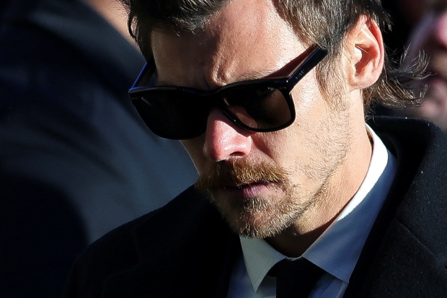 Λίαμ Πέιν: Συντετριμμένη η σύντροφός του και πρώην τα μέλη των One Direction στην εξόδιο ακολουθία του – Φωτογραφίες