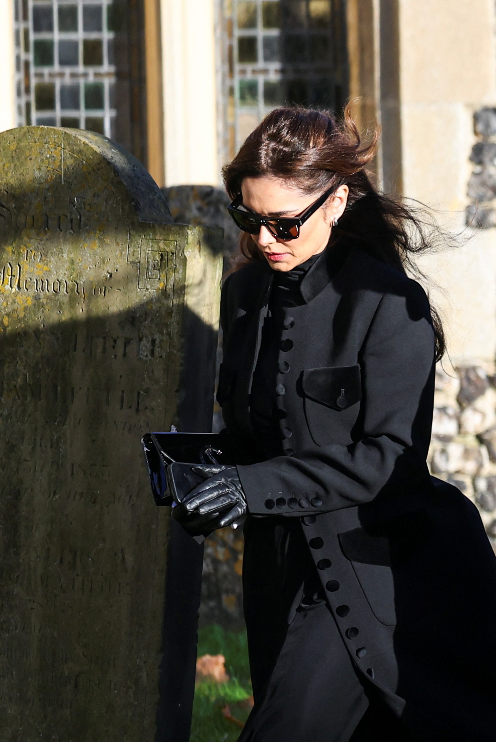 Λίαμ Πέιν: Συντετριμμένη η σύντροφός του και πρώην τα μέλη των One Direction στην εξόδιο ακολουθία του – Φωτογραφίες