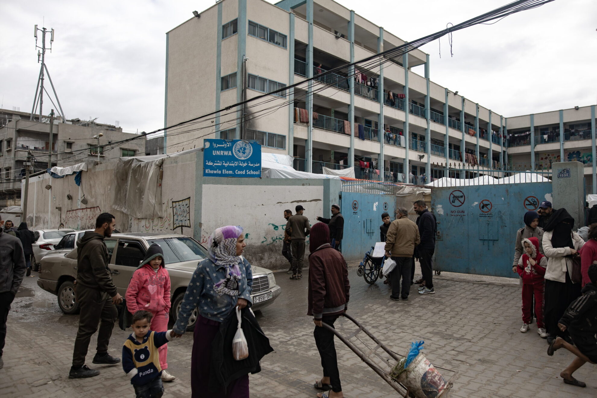 Ισραήλ: Ο επικεφαλής της UNRWA κατήγγειλε ότι ο ισραηλινός στρατός προκάλεσε ζημιές σε γραφείο της στη Δυτική Όχθη