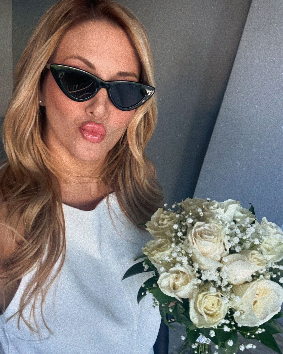 Φωτεινή Πετρογιάννη: Οι πρώτες φωτογραφίες από τον πολιτικό της γάμο με τον Μιχάλη Ρουμπή