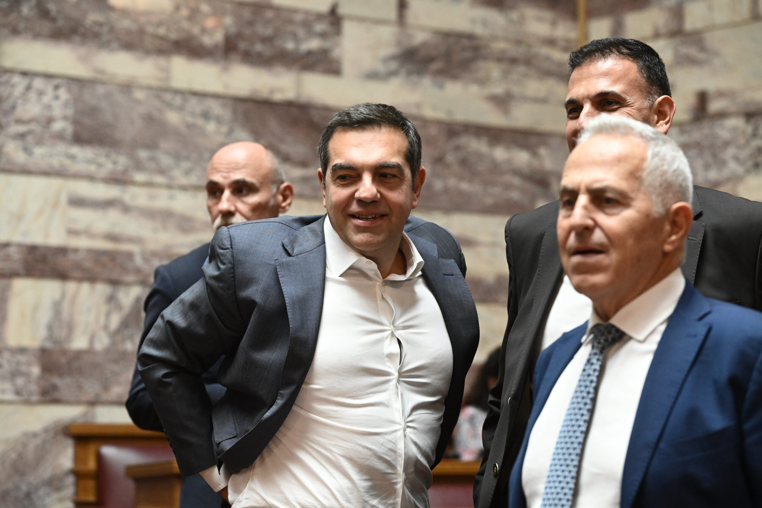 Ο Ευάγγελος Αποστολάκης περιμένοντας κίνηση Τσίπρα σχετικά με τον ΣΥΡΙΖΑ: Πριν πάρω τις προσωπικές μου αποφάσεις, περιμένω να τον ακούσω