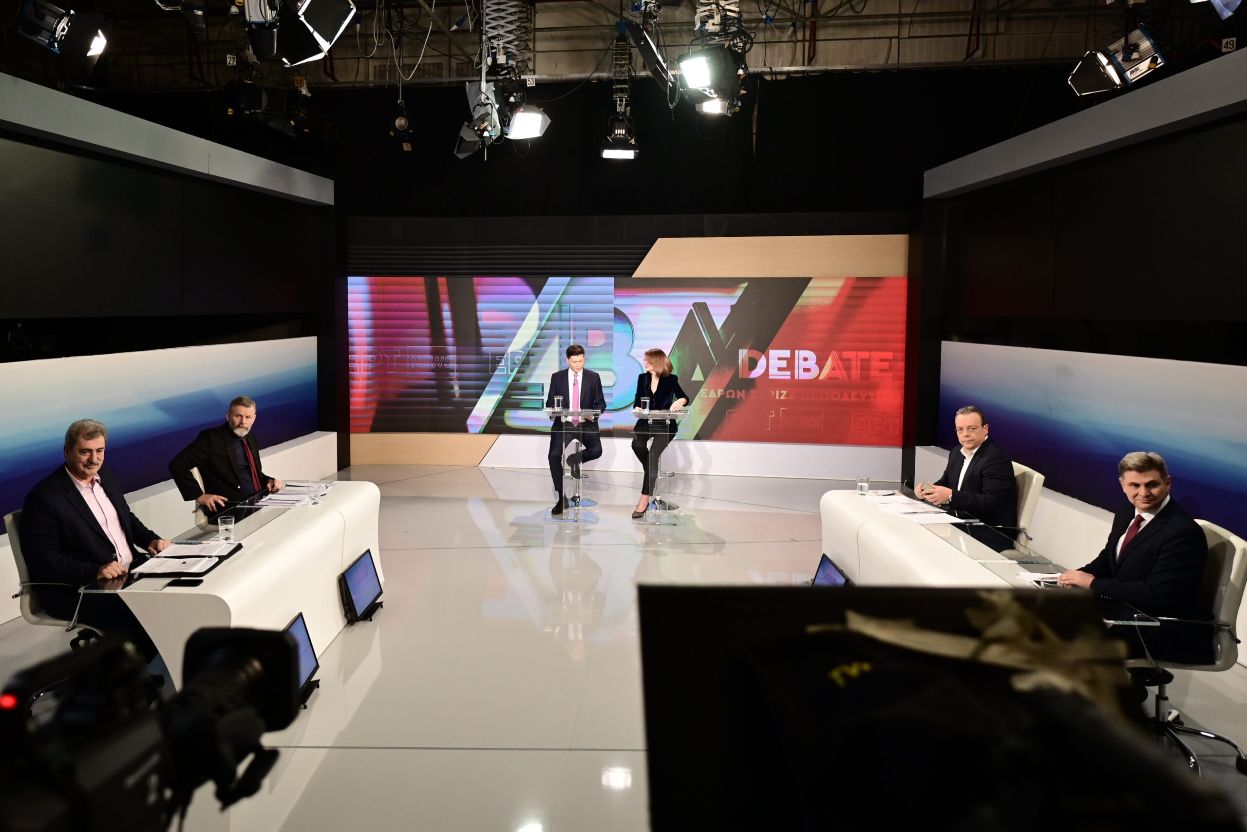 ΣΥΡΙΖΑ: «Η συζήτηση των υποψηφίων για την προεδρία του ΣΥΡΙΖΑ, που πραγματοποιήθηκε στην ΕΡΤ, στέφθηκε με πλήρη επιτυχία»