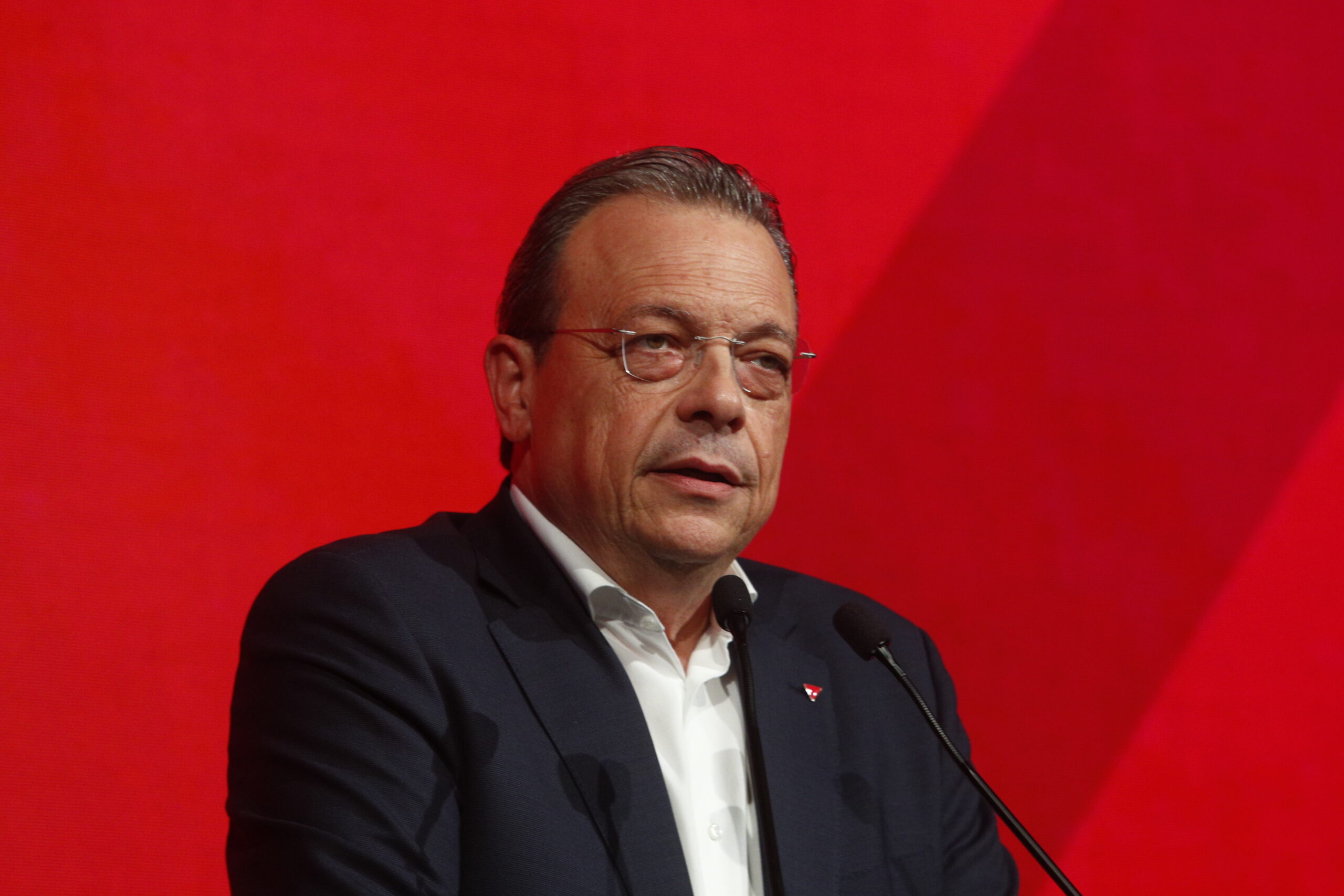 Σ. Φάμελλος: Αντιστεκόμαστε παρά τις υπογραφές όσων επικυρώνουν ληξιαρχικές πράξεις θανάτου για τον ΣΥΡΙΖΑ