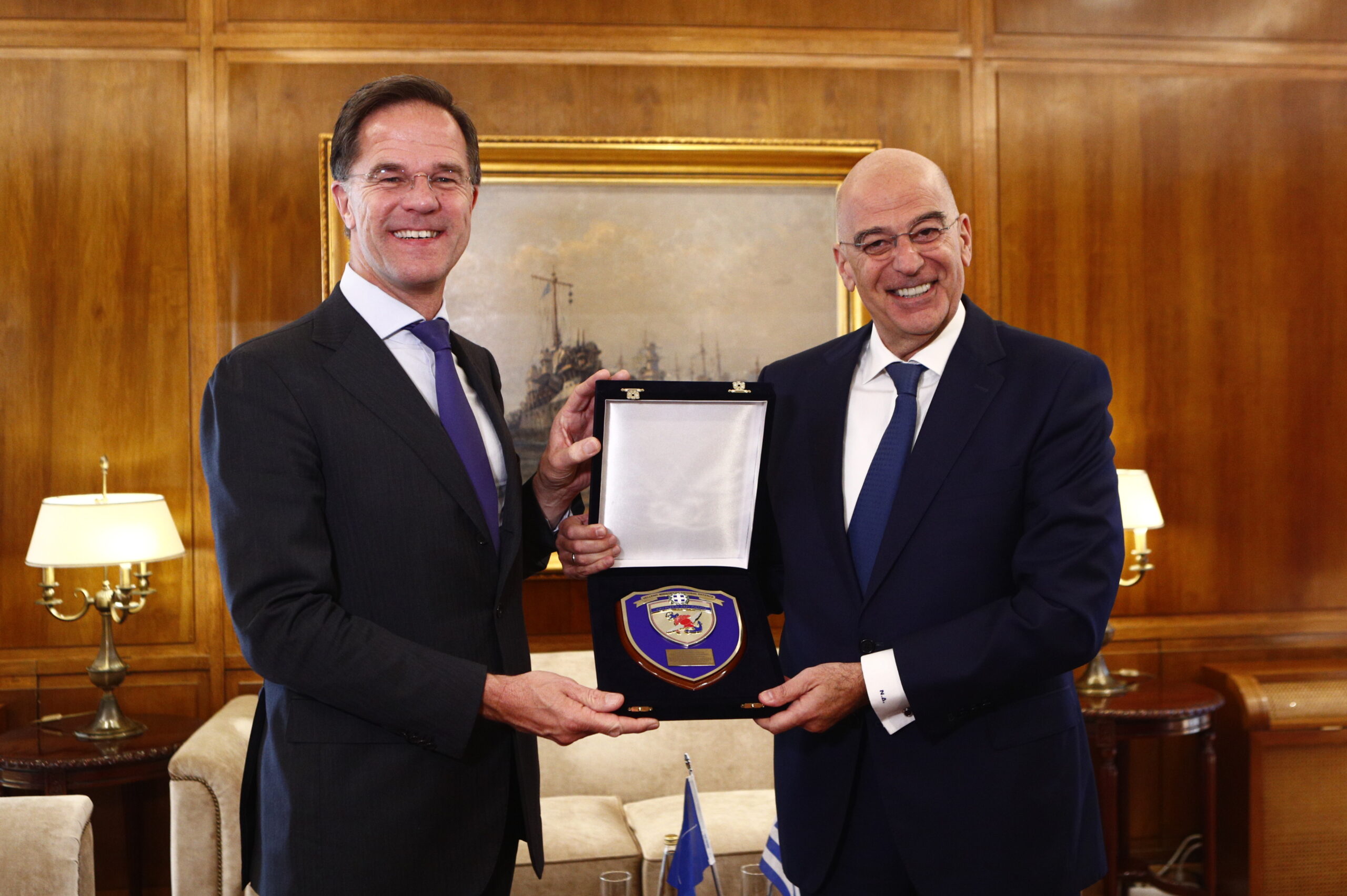 Συνάντηση Δένδια – Ρούτε: Τα ζητήματα που εξέτασαν