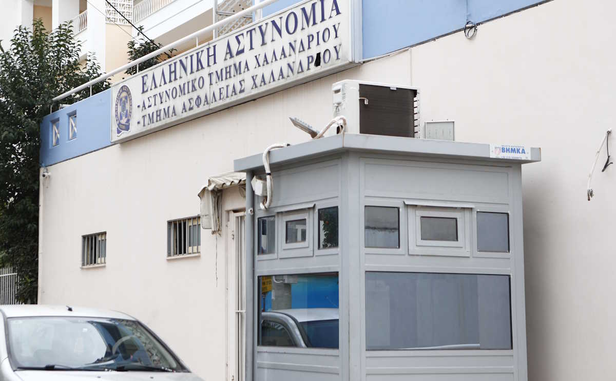 Ένταση στο τμήμα ασφάλειας Χαλανδρίου για την επιμέλεια 9χρονης – Είχε αναφέρει σεξουαλική κακοποίηση από τον πατέρα της