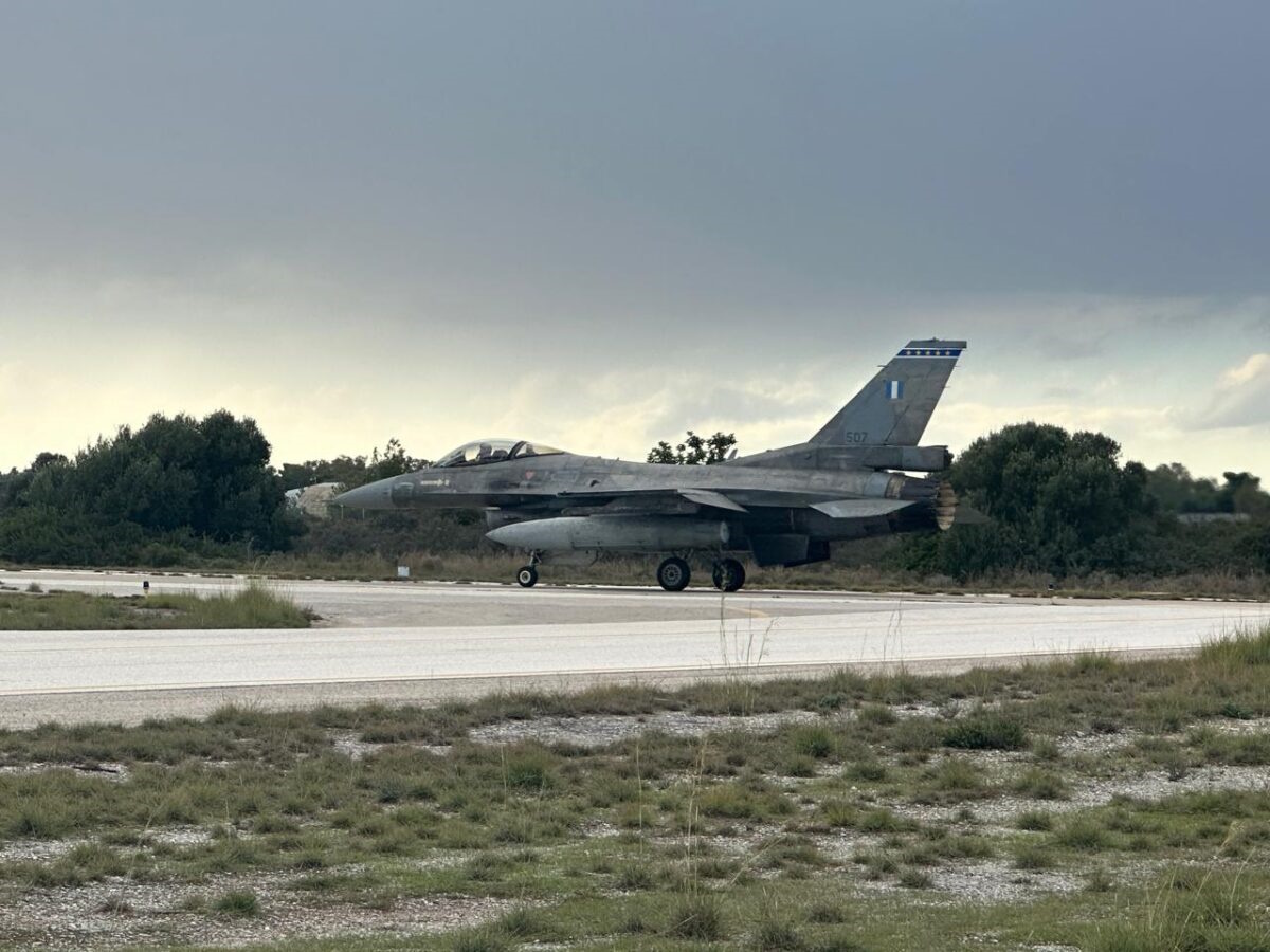 F-16 Viper: Οι «Αλεπούδες» της Πολεμικής Αεροπορίας στο σχολείο «Top Gun» του ΝΑΤΟ με τις βελτιωμένες «Οχιές»