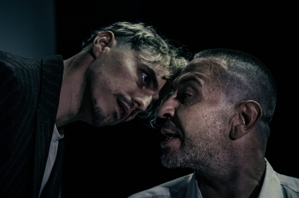 Ένας… Χάρτινος Πάνθηρας από την Ison Theatrical Projects 4 Ένας… Χάρτινος Πάνθηρας από την Ison Theatrical Projects