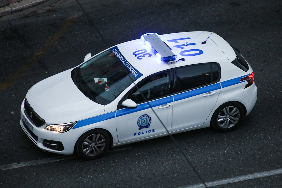 Συμμορία ανηλίκων διέπραττε κλοπές και ληστείες στη Νέα Φιλαδέλφεια  με λεία άνω των 37.000 ευρώ