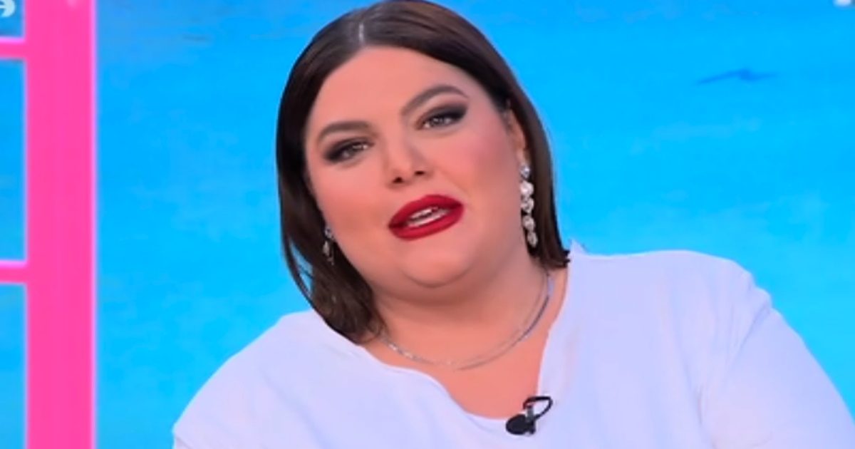 Δανάη Μπάρκα: Ατύχημα για την παρουσιάστρια πριν την εκπομπή – Τι συνέβη