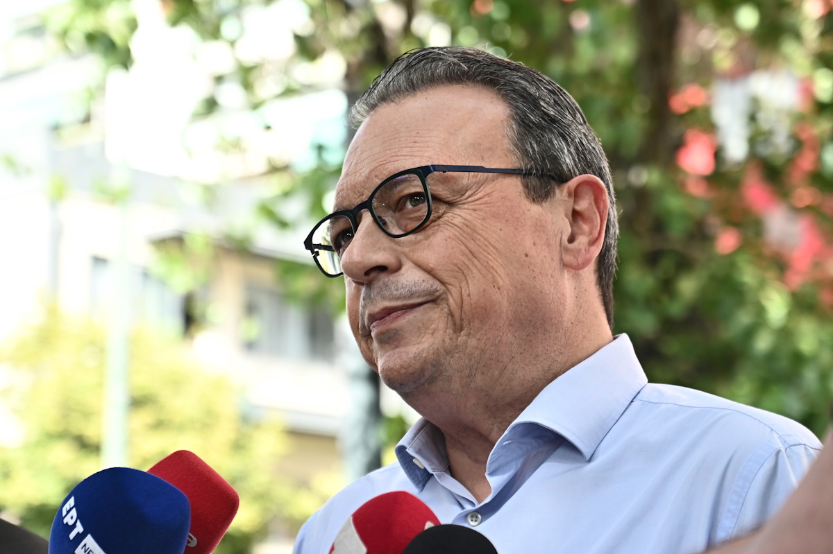 «Μετωπική» Πολάκη και Κασσελάκη για το Πόθεν Έσχες: «Δεν καταλαβαίνει πως συμπληρώνεται» - «Σαφή και συγκεκριμένα στοιχεία» λέει η ΠΓ του ΣΥΡΙΖΑ 13 «Μετωπική» Πολάκη και Κασσελάκη για το Πόθεν Έσχες: «Δεν καταλαβαίνει πως συμπληρώνεται» - «Σαφή και συγκεκριμένα στοιχεία» λέει η ΠΓ του ΣΥΡΙΖΑ