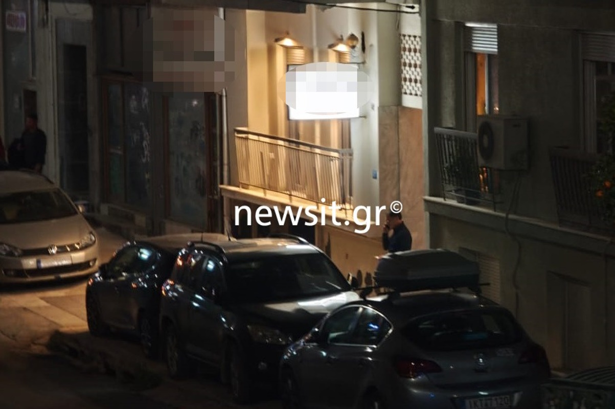 Εξαφανισμένος ο άνδρας που απειλούσε με καραμπίνα τη σύζυγό του στην Ηλιούπολη – Ανθρωποκυνηγητό για τη σύλληψή του