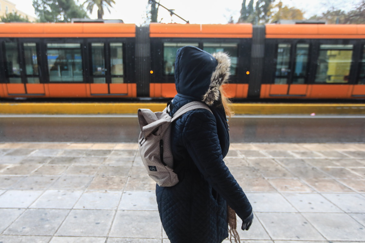 Επικίνδυνη κακοκαιρία πλήττει ολόκληρη τη χώρα – Βροχές, παγωμένος καιρός και χιονοπτώσεις το Σαββατοκύριακο
