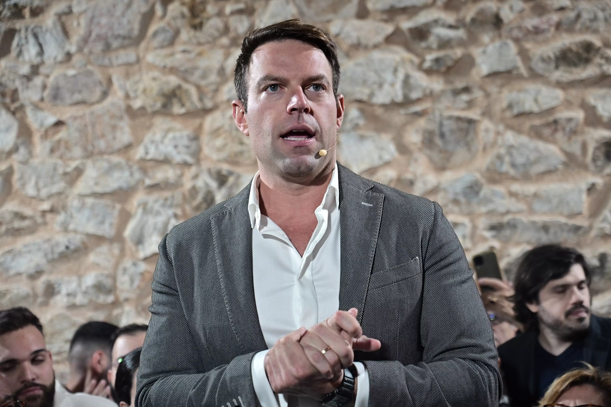 «Μετωπική» Πολάκη και Κασσελάκη για το Πόθεν Έσχες: «Δεν καταλαβαίνει πως συμπληρώνεται» - «Σαφή και συγκεκριμένα στοιχεία» λέει η ΠΓ του ΣΥΡΙΖΑ 11 «Μετωπική» Πολάκη και Κασσελάκη για το Πόθεν Έσχες: «Δεν καταλαβαίνει πως συμπληρώνεται» - «Σαφή και συγκεκριμένα στοιχεία» λέει η ΠΓ του ΣΥΡΙΖΑ