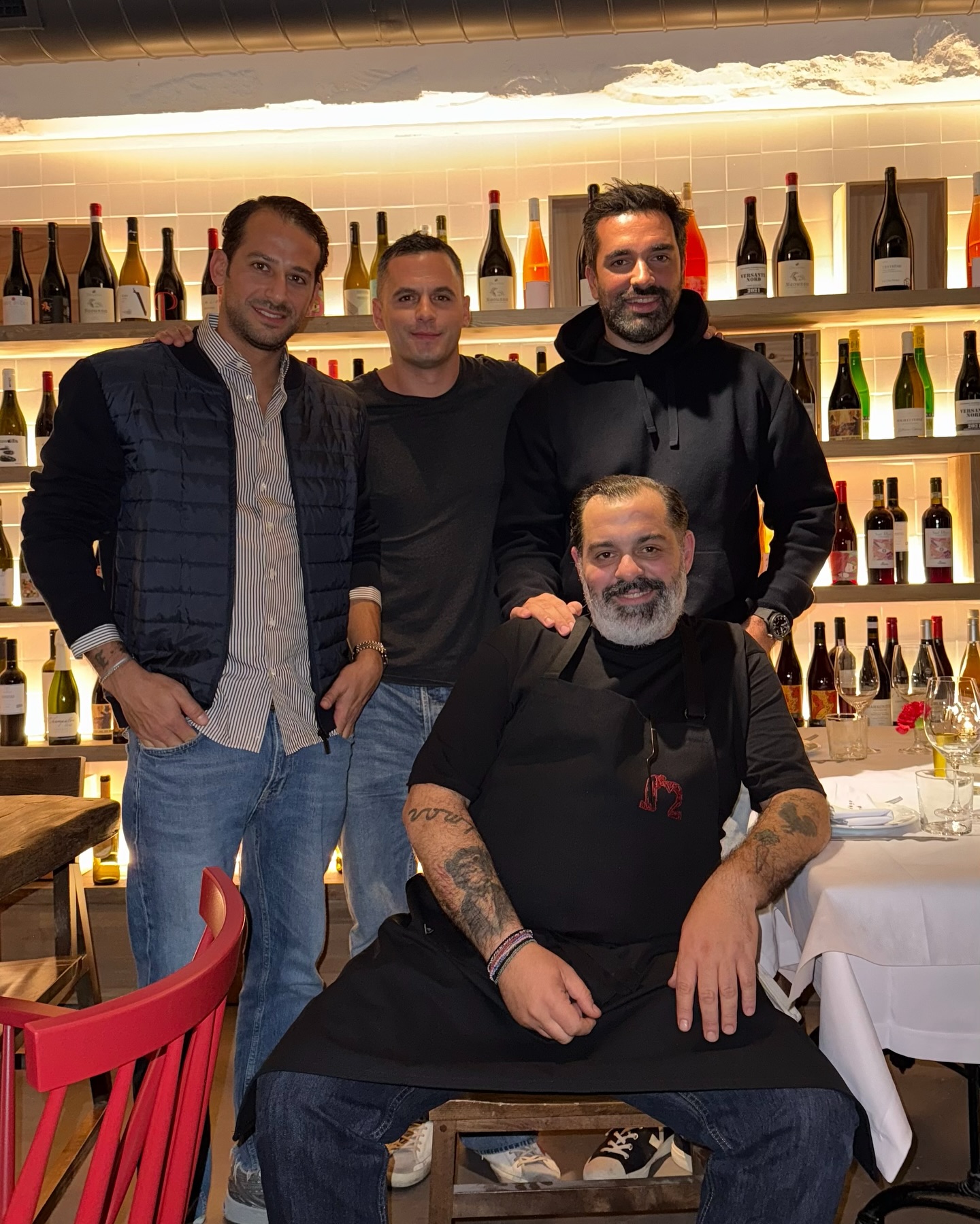 Κατερίνα Καινούργιου: Στο πλευρό του συντρόφου της, Παναγιώτη Κουτσουμπή για το opening του νέου του μαγαζιού