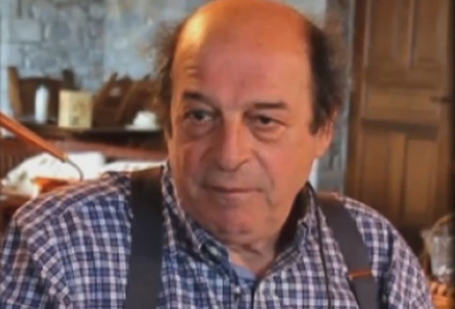 Λυπηρία για την απώλεια του Μανούσου Μανουσάκη – Υπήρξε δημιουργός μεγάλων επιτυχιών σε τηλεόραση και σινεμά 3 Λυπηρία για την απώλεια του Μανούσου Μανουσάκη – Υπήρξε δημιουργός μεγάλων επιτυχιών σε τηλεόραση και σινεμά