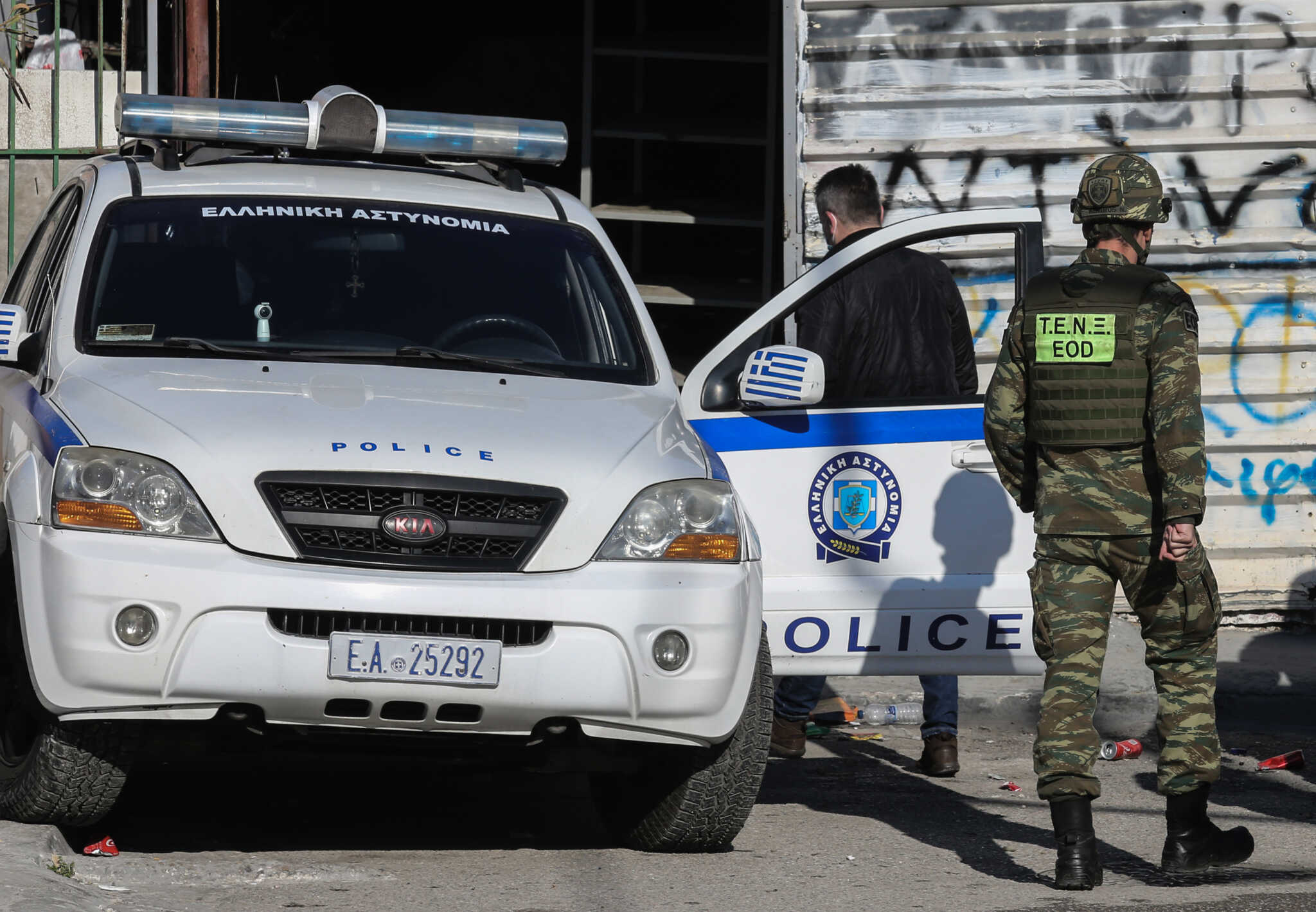 Σύλληψη ομοφοβικού νταή: 65χρονος επιτέθηκε σε 27χρονο στον Κεραμεικό λόγω σεξουαλικών προτιμήσεων