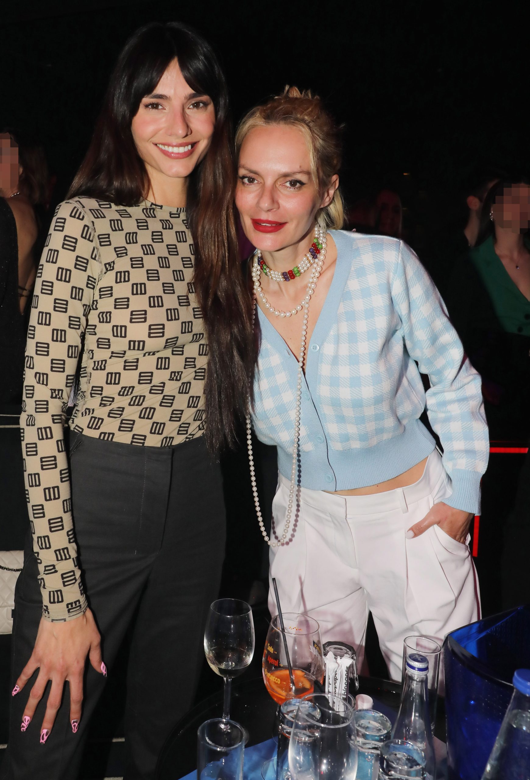 Plaka Exei: Ο Άγγελος Πάτσης στο TLIFE – Το face reveal, η πρόταση γάμου και η ατάκα της ζωής του