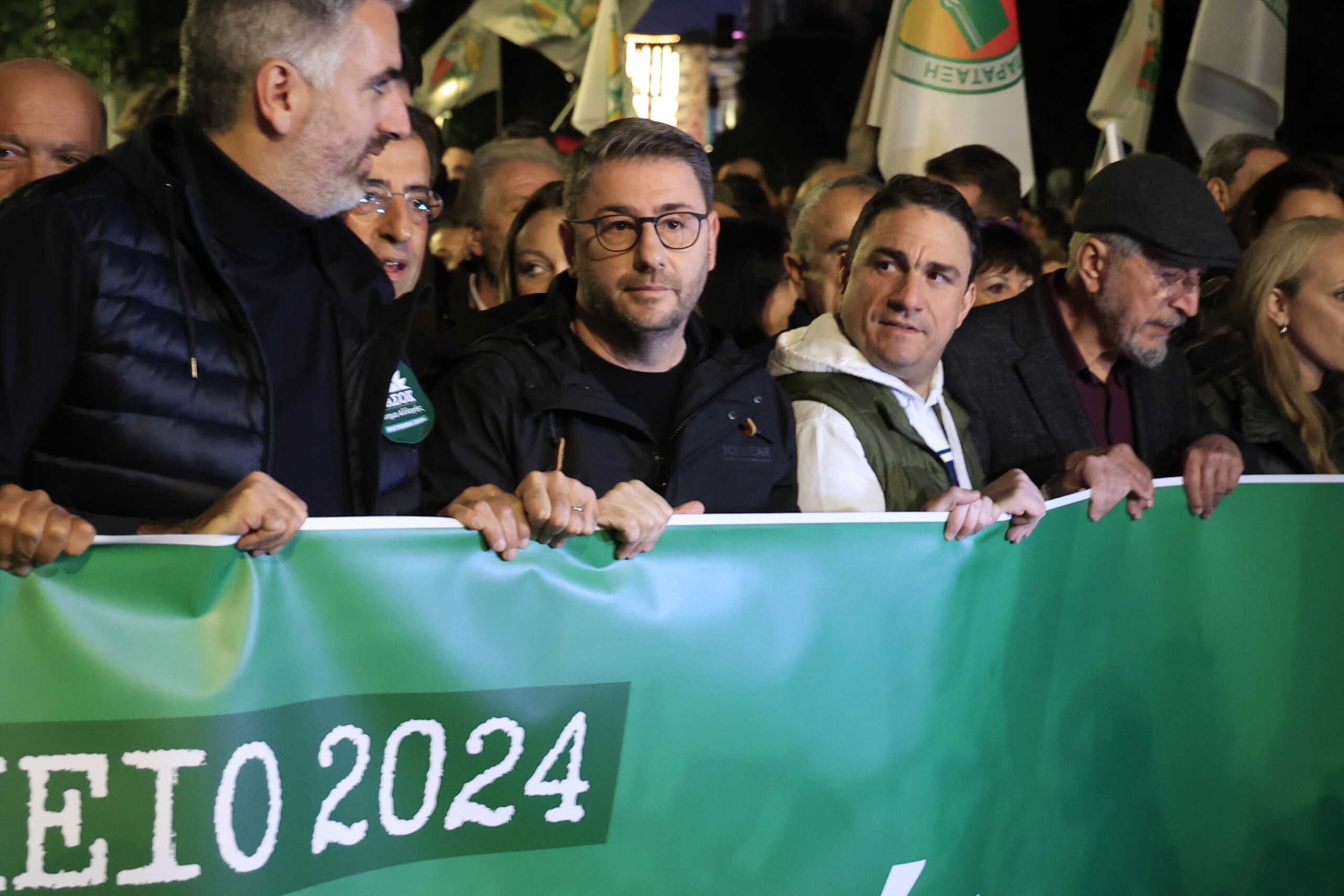 Η εκτεταμένη και ειρηνική διαδήλωση στην Αθήνα για την 51η επέτειο της εξέγερσης του Πολυτεχνείου 36 Η εκτεταμένη και ειρηνική διαδήλωση στην Αθήνα για την 51η επέτειο της εξέγερσης του Πολυτεχνείου