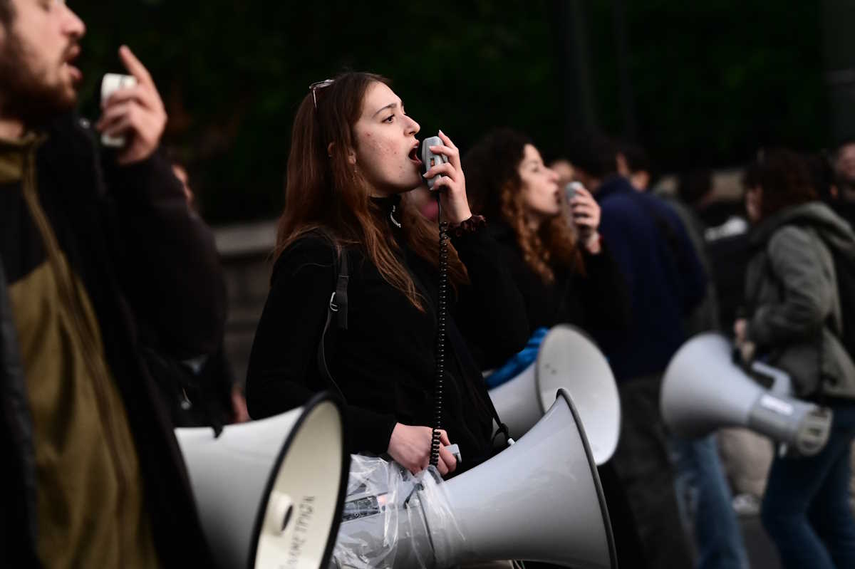Η εκτεταμένη και ειρηνική διαδήλωση στην Αθήνα για την 51η επέτειο της εξέγερσης του Πολυτεχνείου 26 Η εκτεταμένη και ειρηνική διαδήλωση στην Αθήνα για την 51η επέτειο της εξέγερσης του Πολυτεχνείου