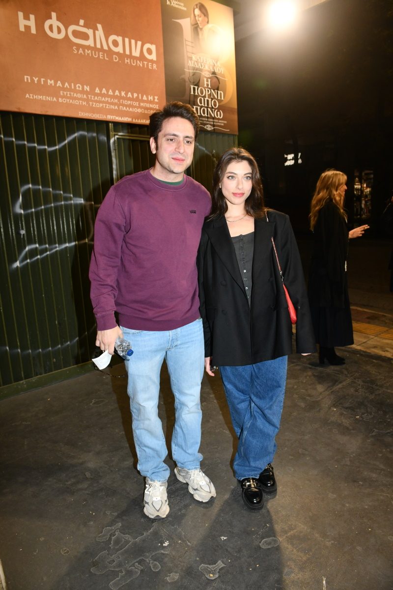 «Η πόρνη από πάνω»: Επίσημη πρώτη για την Κατερίνα Διδασκάλου – Ποιοι ήταν παρόντες. 15 «Η πόρνη από πάνω»: Επίσημη πρώτη για την Κατερίνα Διδασκάλου – Ποιοι ήταν παρόντες.