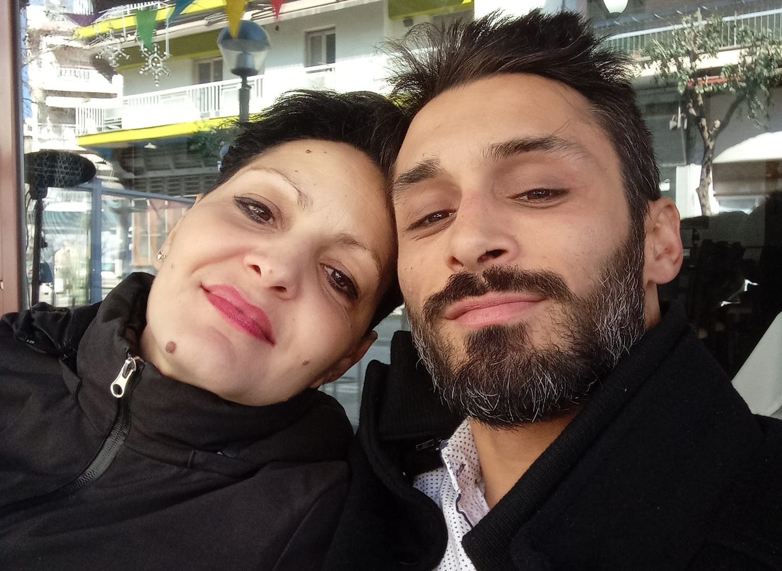 Αρχίζει η δίκη για τη δολοφονία της 41χρονης έγκυος στη Θεσσαλονίκη – Ξεσπά ο πατέρας της κατά των κατηγορουμένων