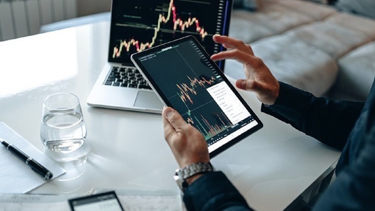 w16-120917w1283518business10