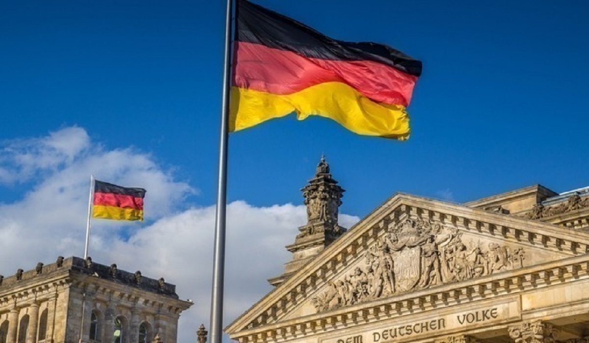 w17-95709w12233037germanflagw1092458w22150439w15153719germany