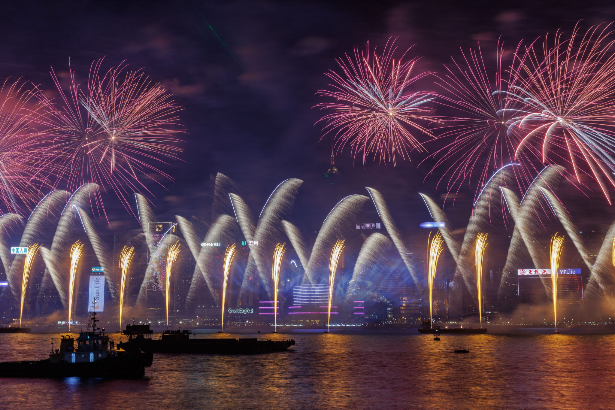 Η υποδοχή του 2025 σε απίθανες φωτογραφίες – Υπερθέαμα πυροτεχνημάτων και συναρπαστικά σόου 13 Η υποδοχή του 2025 σε απίθανες φωτογραφίες – Υπερθέαμα πυροτεχνημάτων και συναρπαστικά σόου