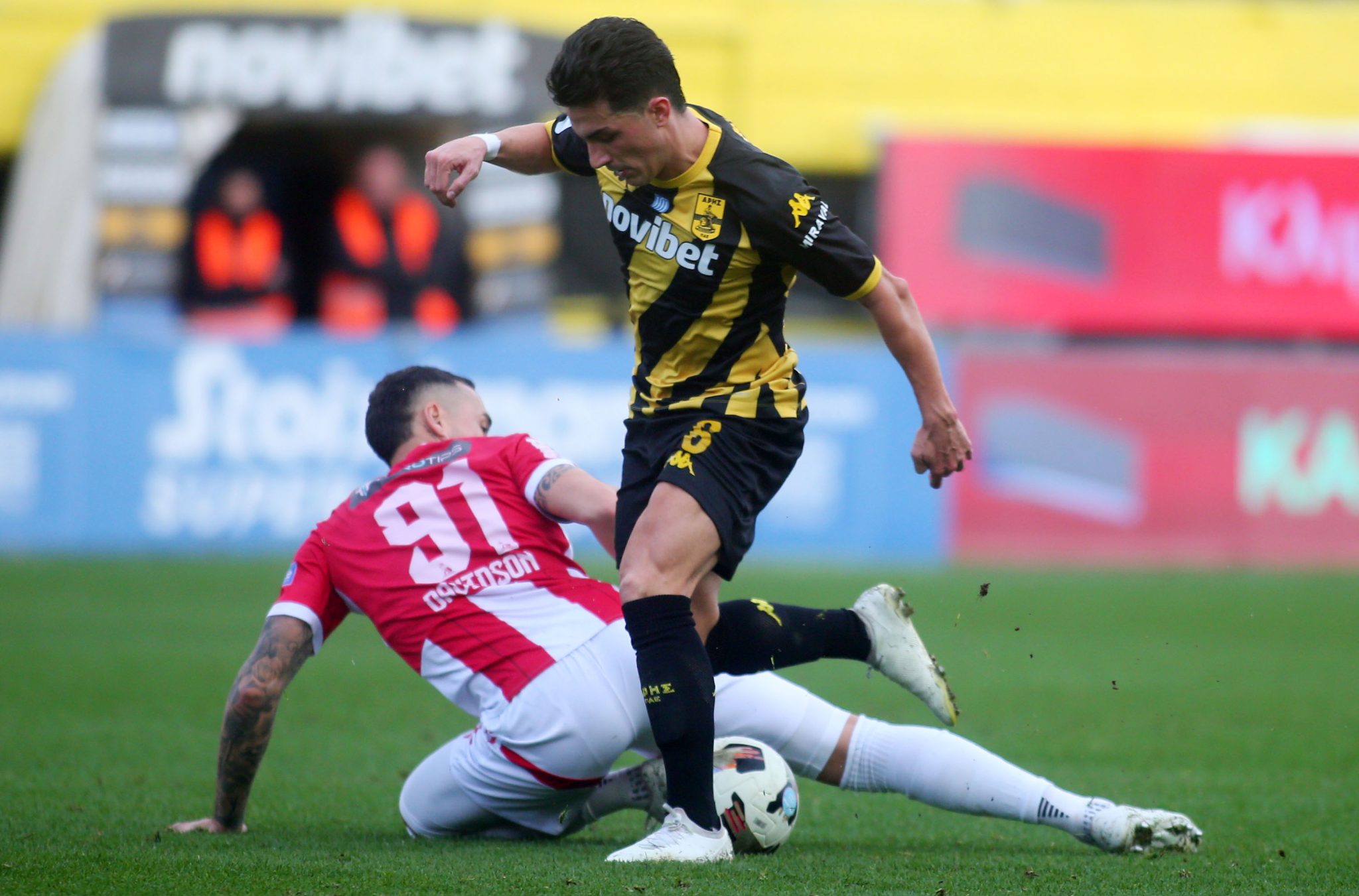 Εναρκτήριο λάκτισμα με το δεξί για Ουζουνίδη δια… χεριών Ζαμόρα 2 Εναρκτήριο λάκτισμα με το δεξί για Ουζουνίδη δια… χεριών Ζαμόρα