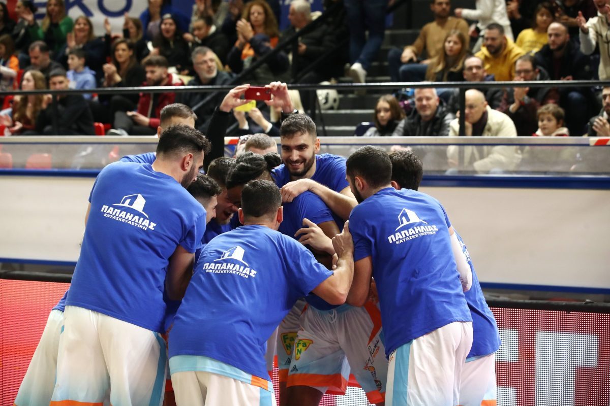 Η ΝΕΜ κατέκτησε κούπα και εισιτήριο για το Final-8 με… υπογραφή Δ. Γερομιχαλού 2 Η ΝΕΜ κατέκτησε κούπα και εισιτήριο για το Final-8 με… υπογραφή Δ. Γερομιχαλού
