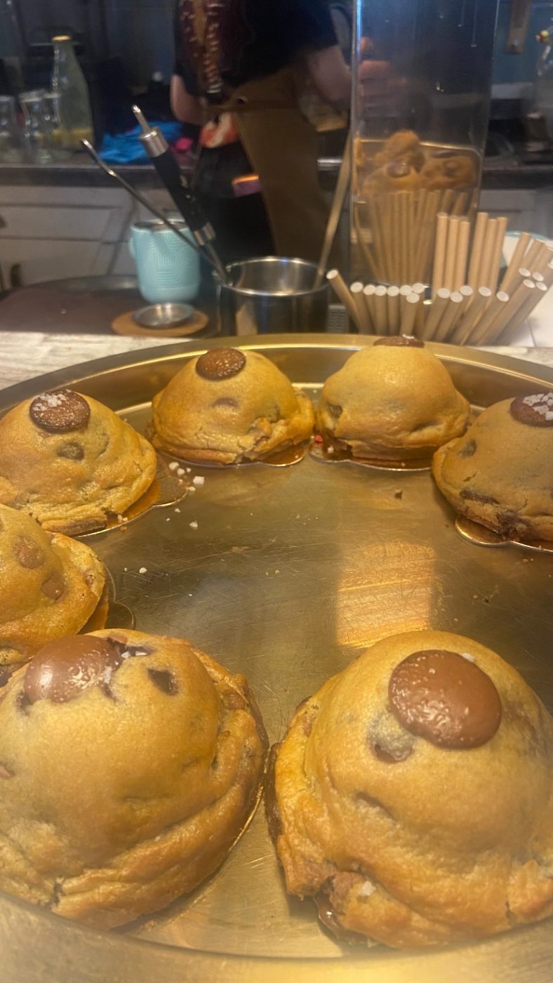 Κατερίνα Παπουτσάκη: Το νέο ταξίδι στο εξωτερικό με τον φημολογούμενο συνεργάτη της, Θάνο Χατζόπουλο – Φωτογραφίες 15 Κατερίνα Παπουτσάκη: Το νέο ταξίδι στο εξωτερικό με τον φημολογούμενο συνεργάτη της, Θάνο Χατζόπουλο – Φωτογραφίες