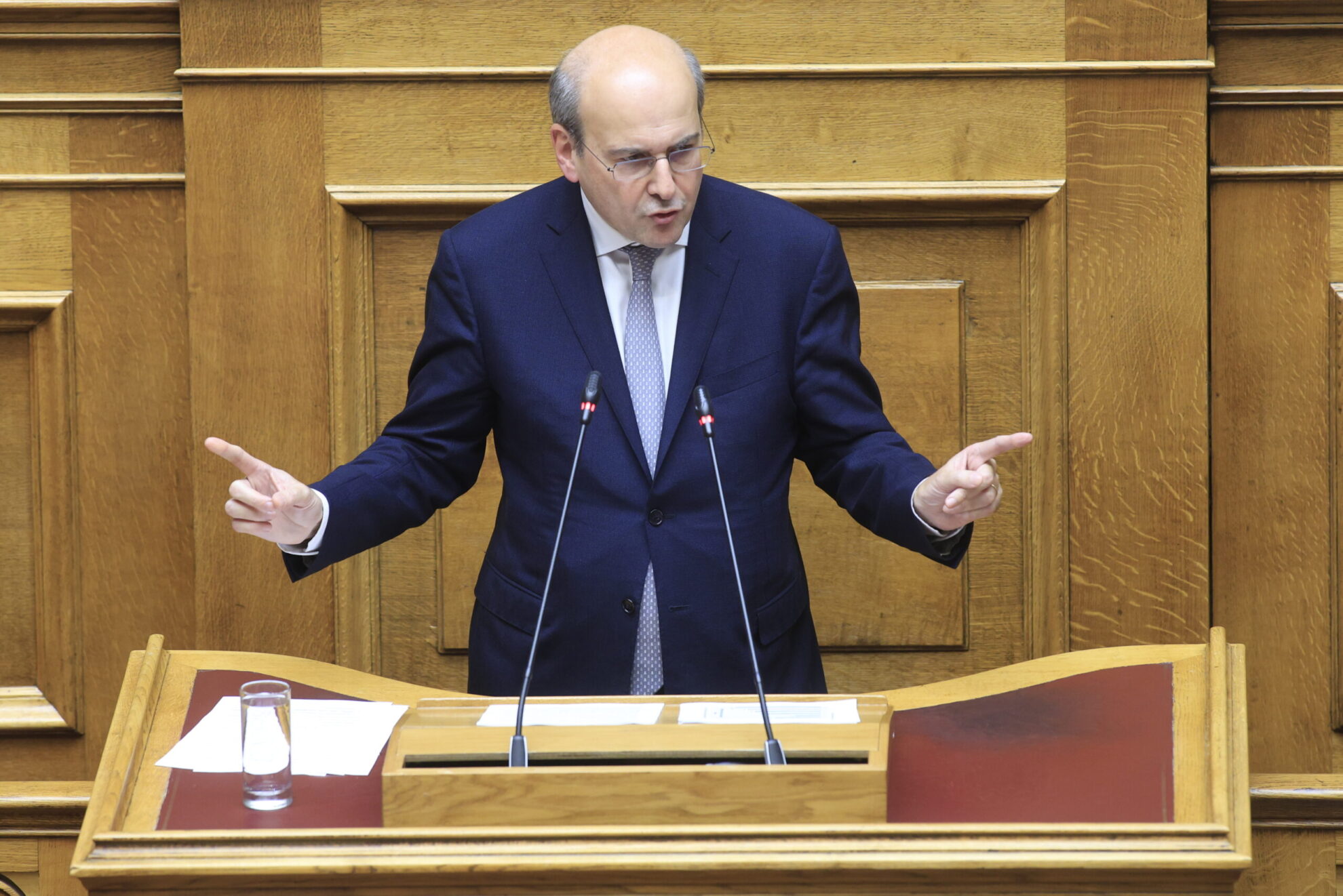 Κ. Χατζηδάκης: Σαφείς αποφάσεις και στρατηγικές ήταν αυτές που οδήγησαν την Ελλάδα στο να έχει θετικές επιδόσεις στην ανάπτυξη